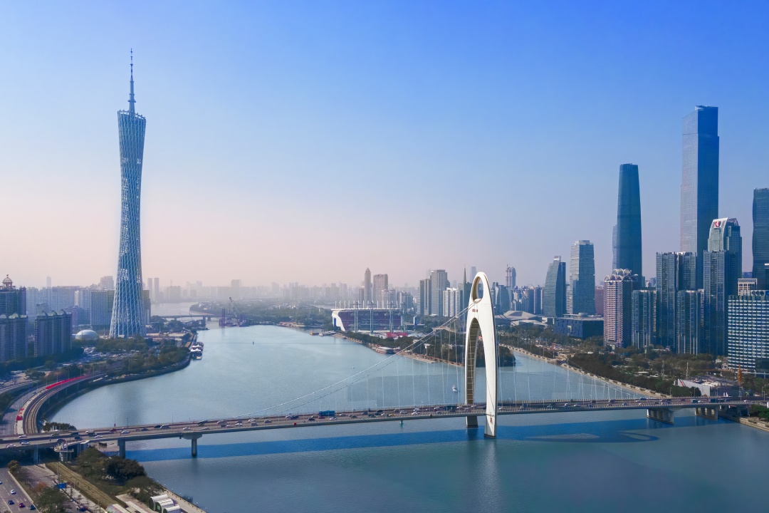 13-Day China Grand Tour, Beijing + Xi'an + Shanghai + Guilin + Guangzhou