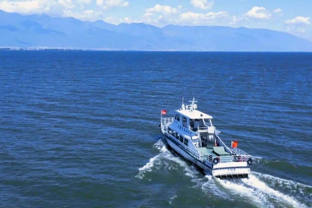 Erhai Lake Boat Tour